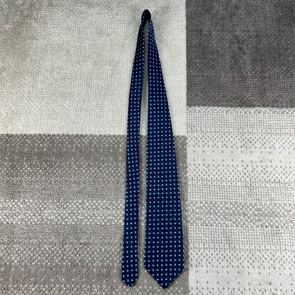 Brooks Brothers 346 Mens Navy Blue Geometric Pure Silk Necktie Made In USA